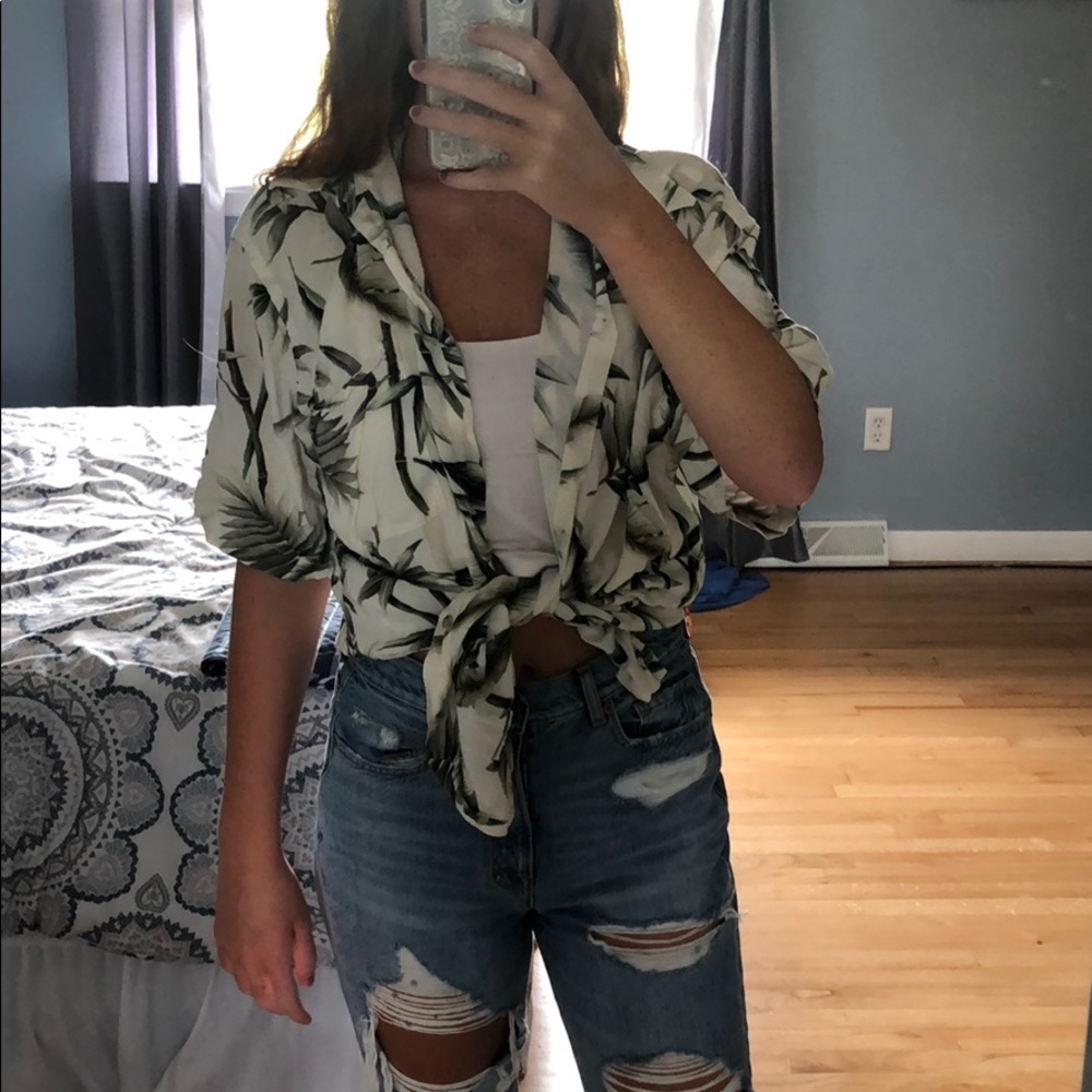 Hawaiian shirt